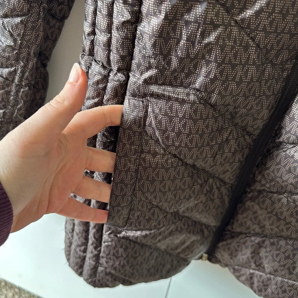Michael Kors Logo Reversible Puffer Jacket